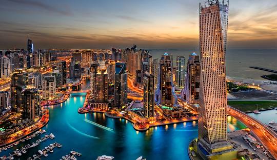 DUBAI: AN EXTRAVAGANT CULTURAL IMMERSION THAT PROMISES TO SHOCK & AWE!